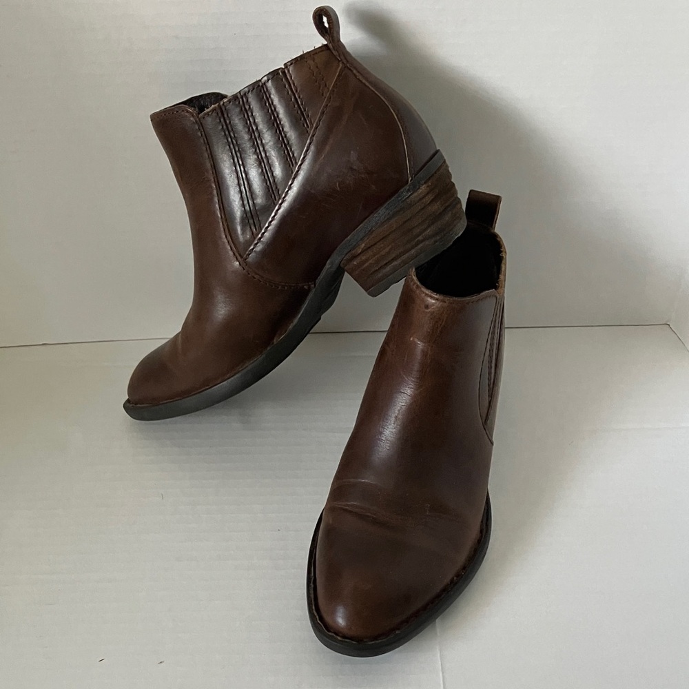 Born Ankle Booties hardly worn 🙌